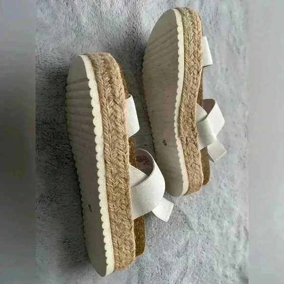 A.N.A. Coy Espadrille Platform Sandals - Picture 4 of 6